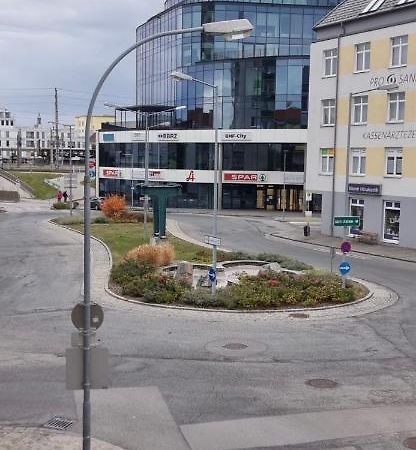 Nina Apartment Wiener Neustadt Exterior photo